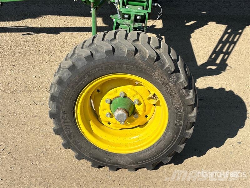 John Deere HD45R 45 ft Hinged Draper Combine Header Kombajnove hlavice