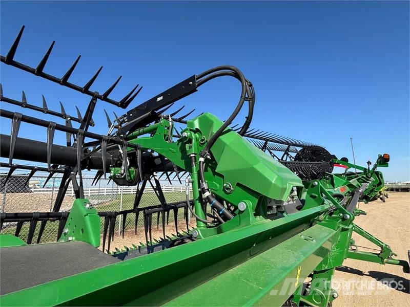 John Deere HD45R 45 ft Hinged Draper Combine Header Kombajnove hlavice