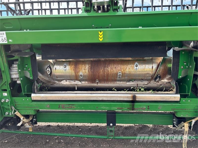 John Deere HD45R 45 ft Hinged Draper Combine Header Erntevorsätze