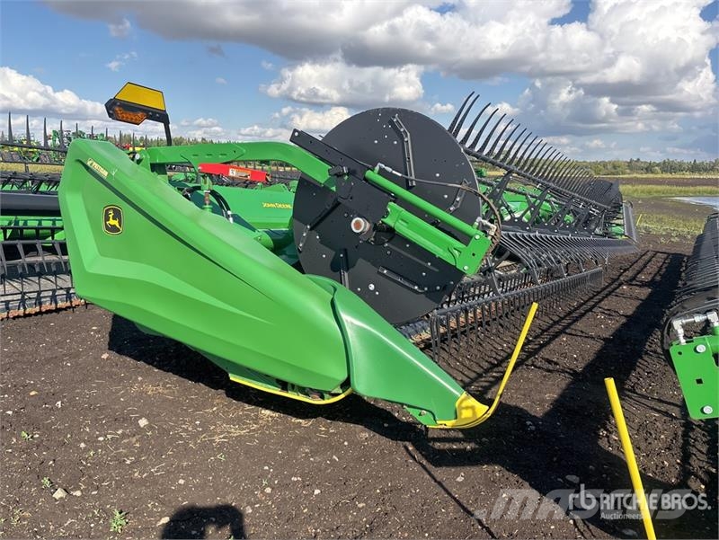 John Deere HD45R 45 ft Hinged Draper Combine Header 콤바인 헤드