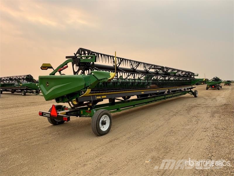 John Deere HD50F 50 ft Hinged Draper Combine Header Skjærebord til skurtresker