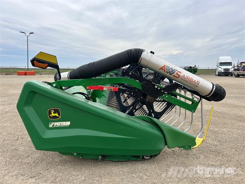 John Deere HD50F 50 ft Hinged Flex Draper Combine Header コンバイン・ハーベスター・ヘッド
