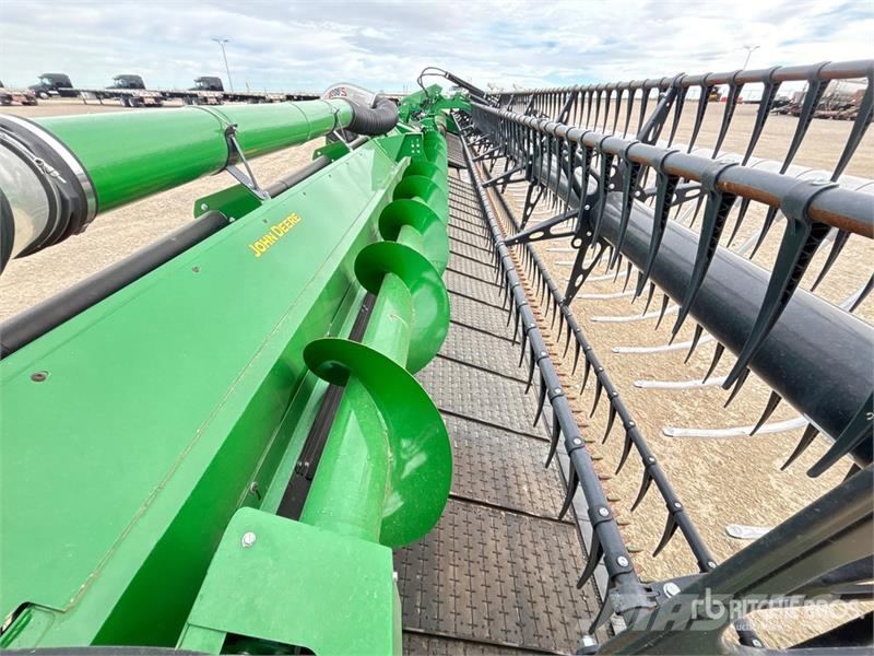 John Deere HD50F 50 ft Hinged Flex Draper Combine Header コンバイン・ハーベスター・ヘッド