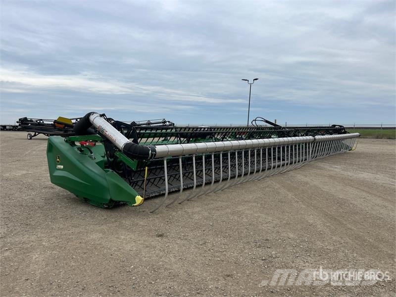John Deere HD50F 50 ft Hinged Flex Draper Combine Header コンバイン・ハーベスター・ヘッド