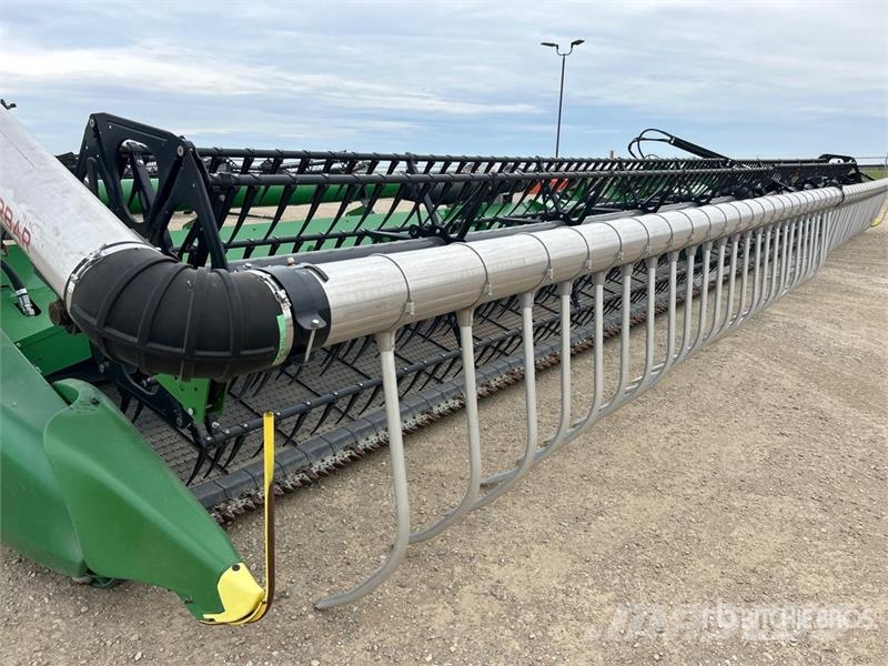 John Deere HD50F 50 ft Hinged Flex Draper Combine Header コンバイン・ハーベスター・ヘッド