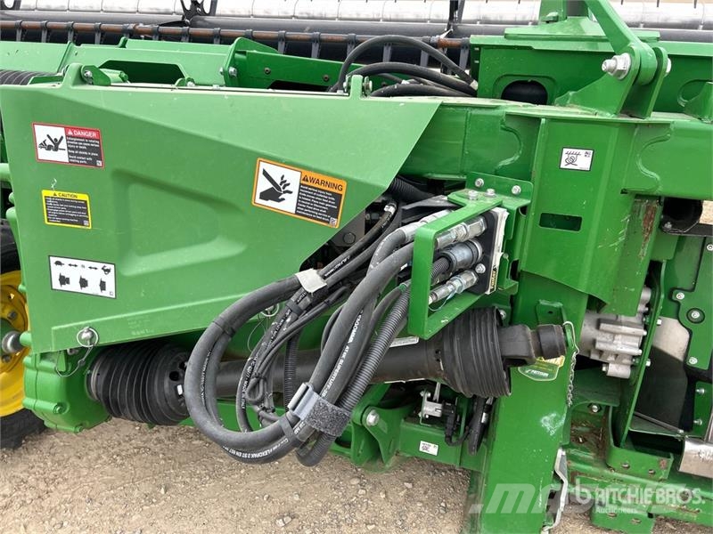 John Deere HD50F 50 ft Hinged Flex Draper Combine Header コンバイン・ハーベスター・ヘッド