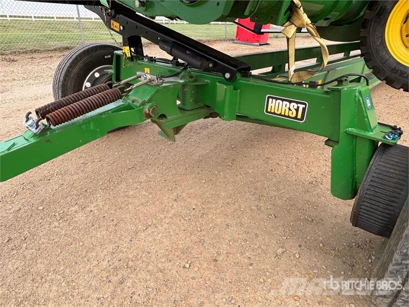 John Deere HD50F 50 ft Hinged Draper Combine Header Skjærebord til skurtresker