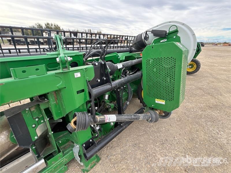 John Deere HD50F 50 ft Hinged Flex Draper Combine Header コンバイン・ハーベスター・ヘッド