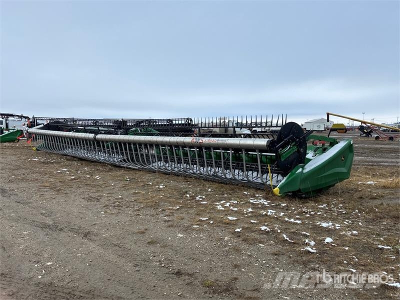 John Deere HD50F 50 ft Hinged Draper Combine Header Cabeçotes de colheitadeira