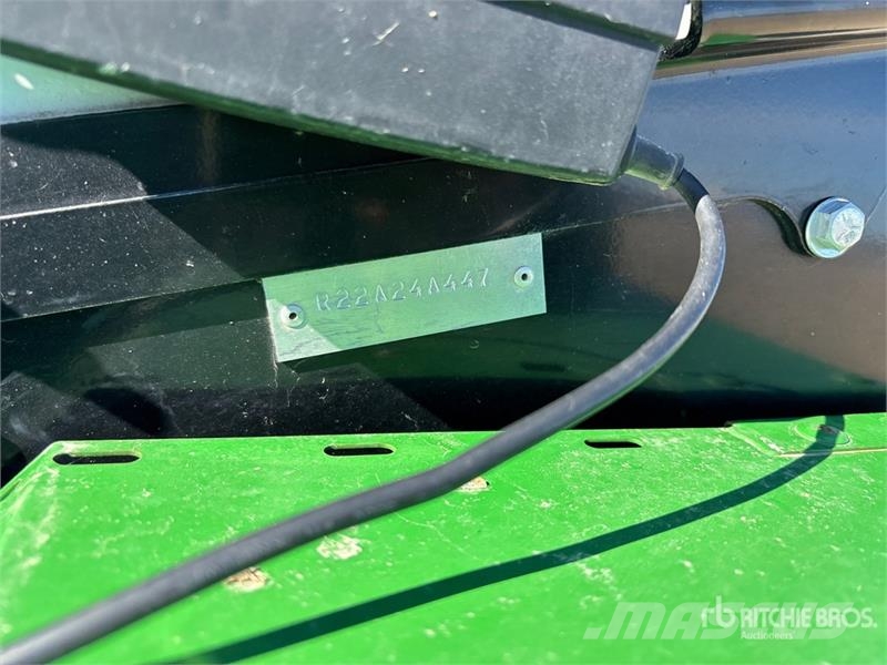 John Deere HD50F 50 ft Hinged Draper Combine Header Kombájn adapterek
