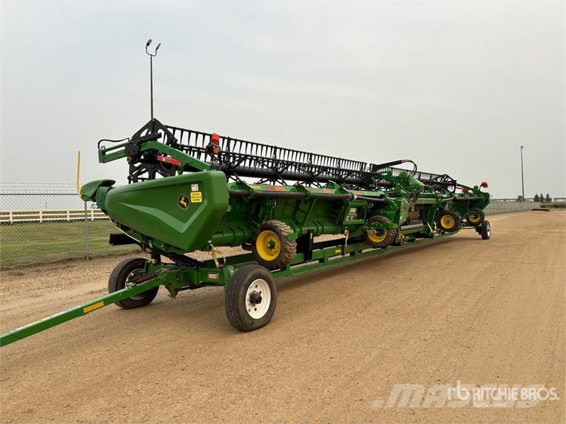 John Deere HD50F 50 ft Hinged Draper Combine Header Skjærebord til skurtresker
