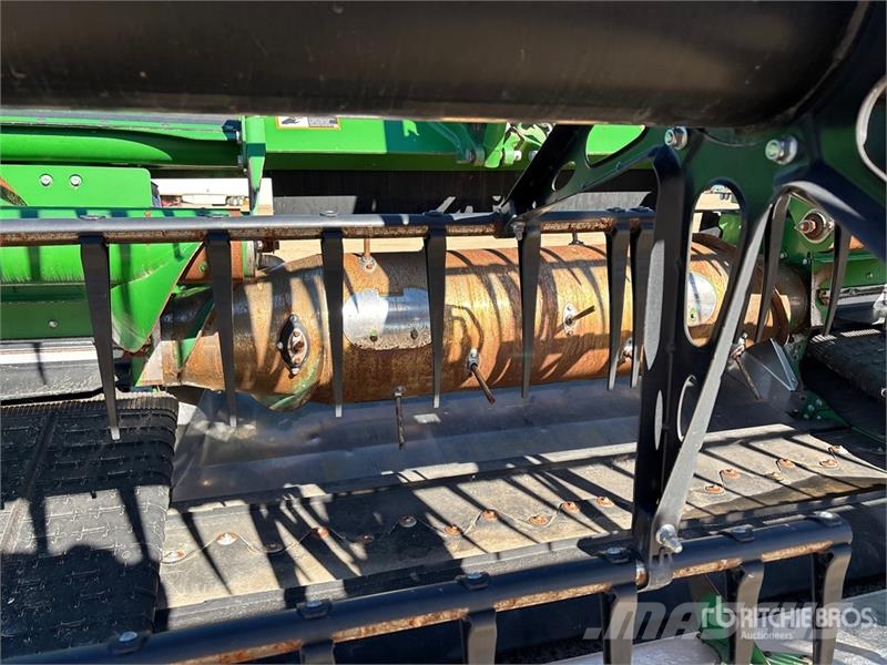 John Deere HD50F 50 ft Hinged Draper Combine Header Kombájn adapterek