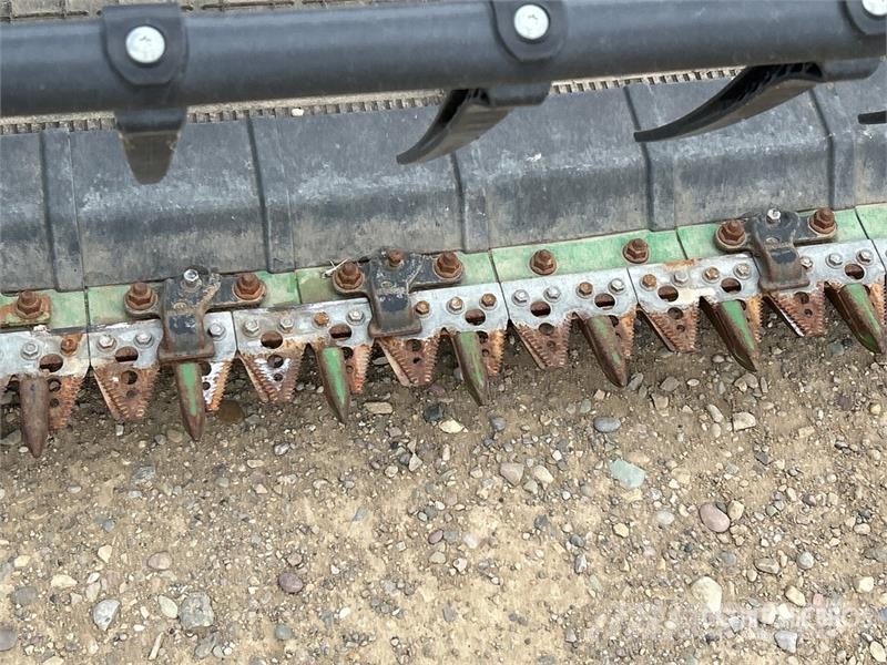 John Deere HD50F 50 ft Hinged Flex Draper Combine Header コンバイン・ハーベスター・ヘッド