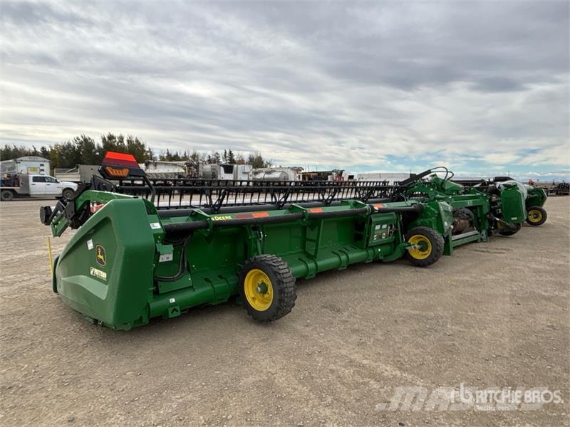 John Deere HD50F 50 ft Hinged Flex Draper Combine Header コンバイン・ハーベスター・ヘッド