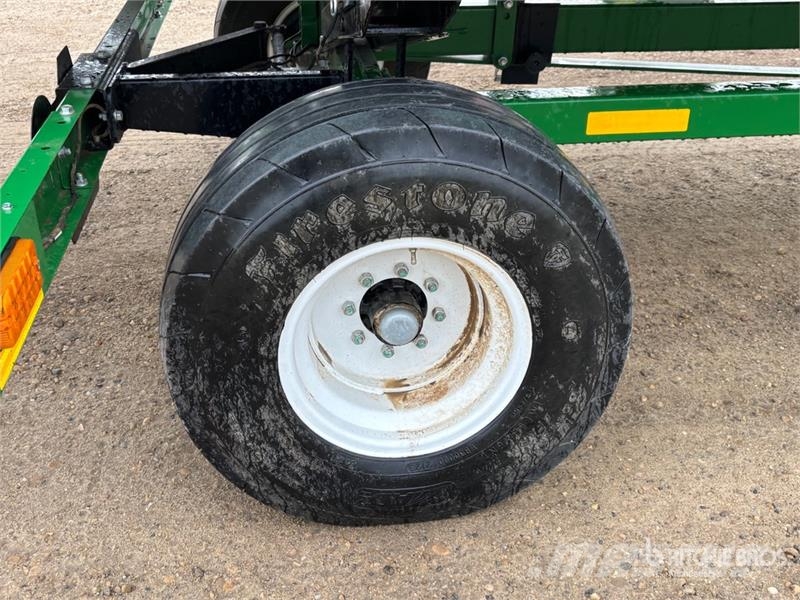 John Deere HD50R 50 ft Hinged Draper Combine Header Kombainide heedrid
