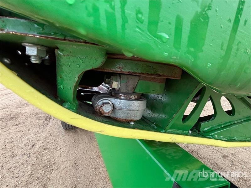 John Deere HD50R 50 ft Hinged Draper Combine Header Kombainide heedrid