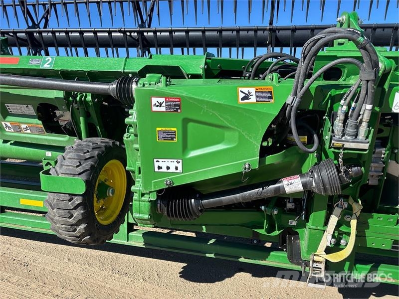 John Deere HD50R 50 ft Hinged Draper Combine Header Erntevorsätze