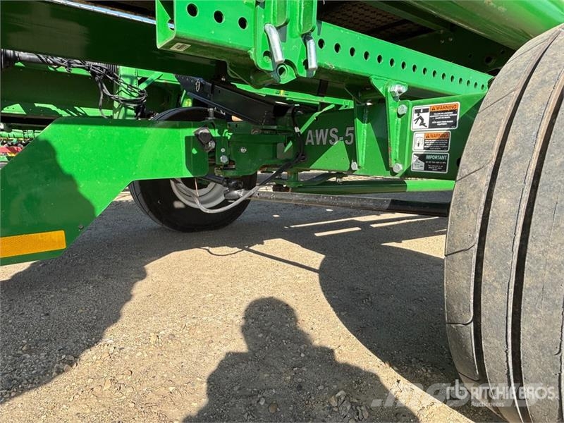 John Deere HD50R 50 ft Hinged Draper Combine Header رؤوس الحصادات الدراسات