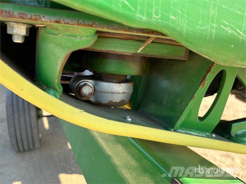 John Deere HD50R 50 ft Hinged Draper Combine Header رؤوس الحصادات الدراسات