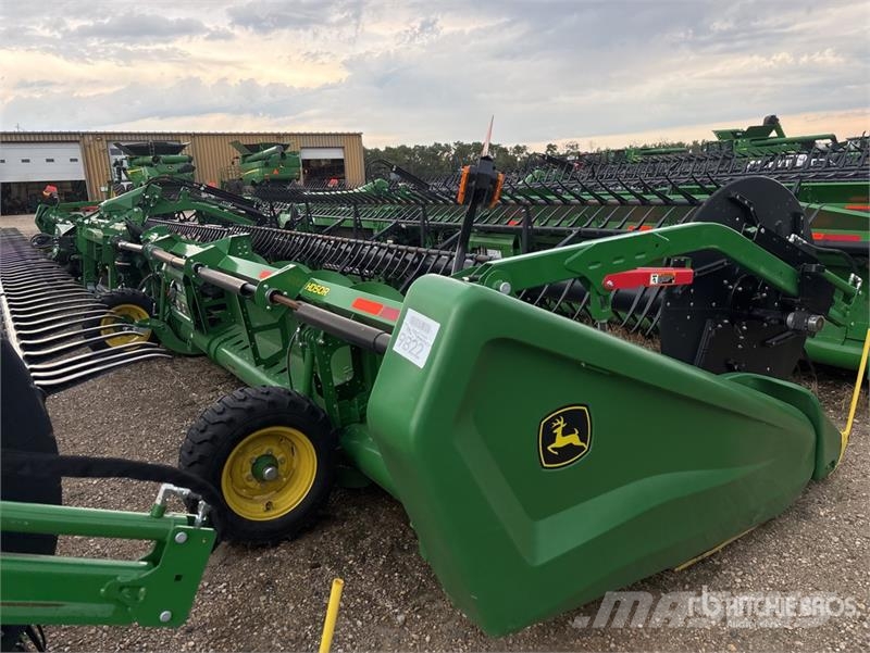John Deere HD50R 50 ft Hinged Draper Combine Header Cabeçotes de colheitadeira