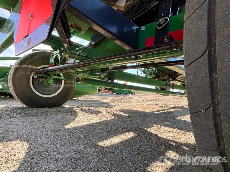 John Deere HD50R 50 ft Hinged Draper Combine Header رؤوس الحصادات الدراسات