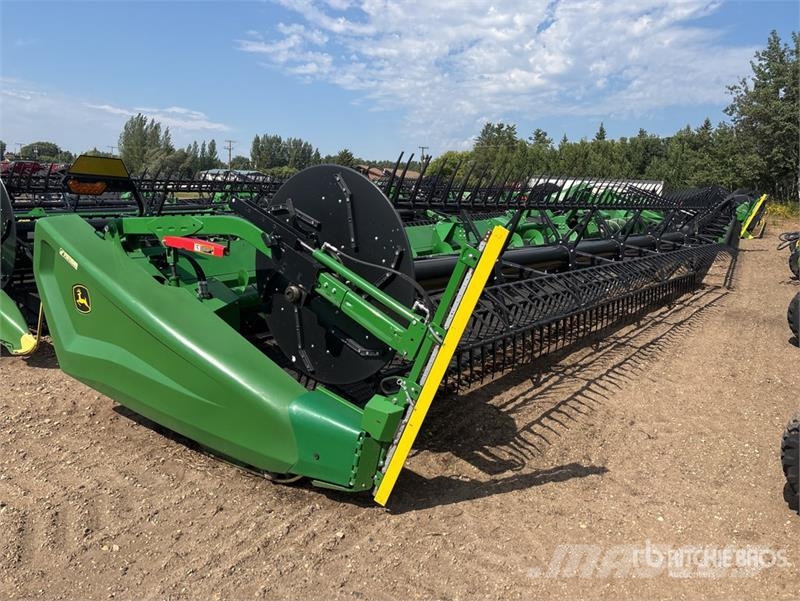 John Deere HD50R 50 ft Hinged Draper Combine Header Cabeçotes de colheitadeira