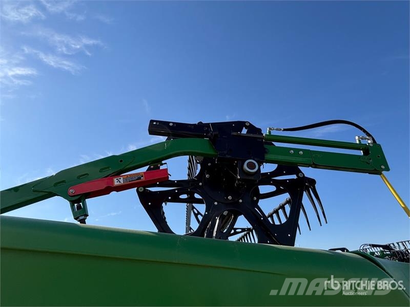 John Deere HD50R 50 ft Hinged Draper Combine Header رؤوس الحصادات الدراسات