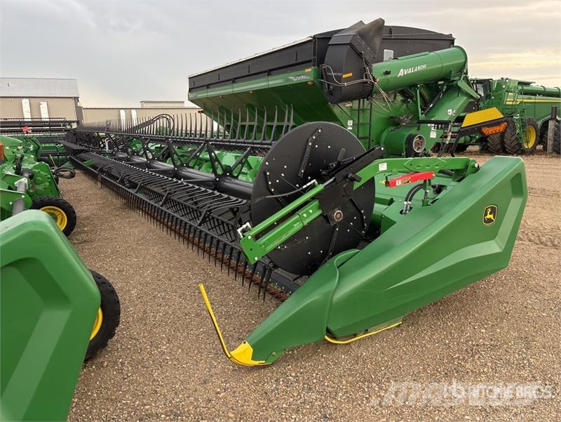 John Deere HD50R 50 ft Hinged Draper Combine Header Cabeçotes de colheitadeira