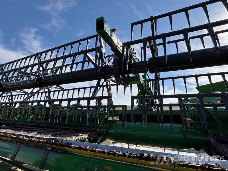 John Deere HD50R 50 ft Hinged Draper Combine Header رؤوس الحصادات الدراسات