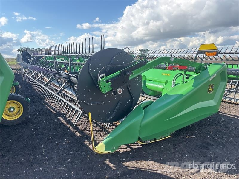 John Deere HD50R 50 ft Hinged Draper Combine Header 콤바인 헤드