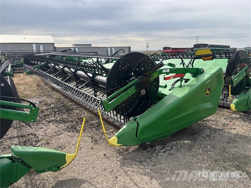 John Deere HD50R 50 ft Hinged Draper Combine Header Cabeçotes de colheitadeira
