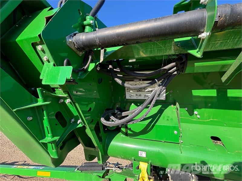 John Deere HD50R 50 ft Hinged Draper Combine Header Erntevorsätze