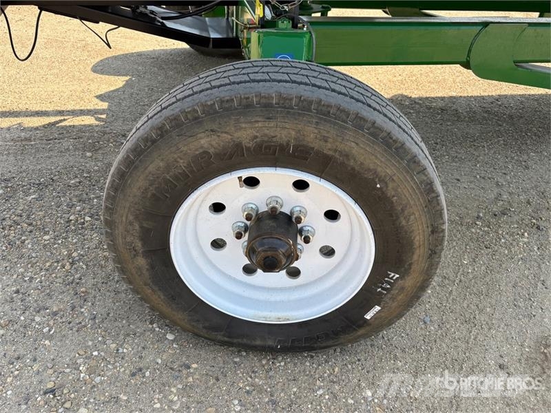 John Deere HD50R 50 ft Hinged Draper Combine Header Erntevorsätze