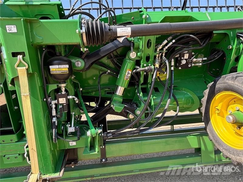 John Deere HD50R 50 ft Hinged Draper Combine Header Erntevorsätze