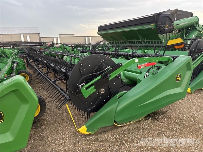 John Deere HD50R 50 ft Hinged Draper Combine Header Cabeçotes de colheitadeira