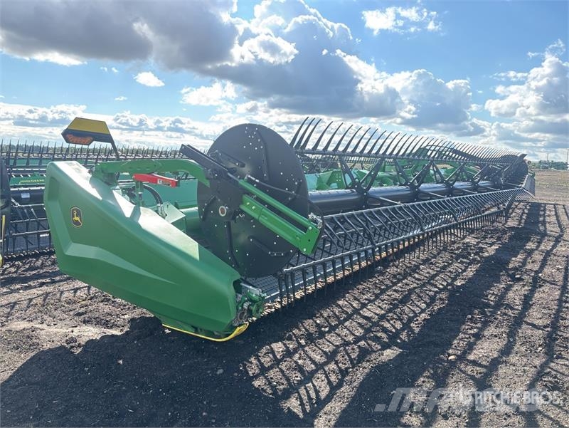 John Deere HD50R 50 ft Hinged Draper Combine Header Cabeçotes de colheitadeira