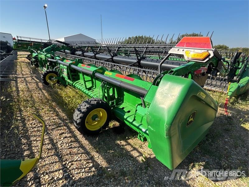 John Deere HD50R 50 ft Rigid Hinged Frame Combine Header 콤바인 헤드