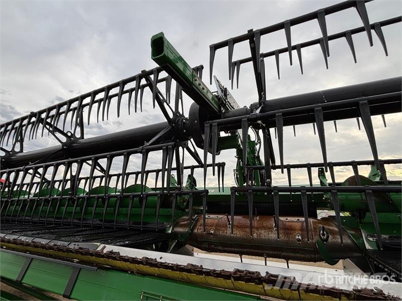 John Deere HD50R 50 ft Hinged Draper Combine Header Kombainide heedrid