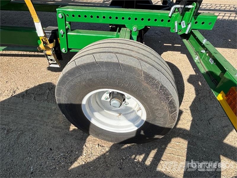 John Deere HD50R 50 ft Hinged Draper Combine Header رؤوس الحصادات الدراسات