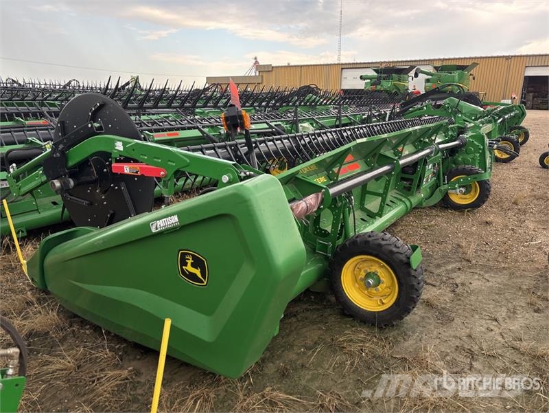 John Deere HD50R 50 ft Hinged Draper Combine Header 콤바인 헤드