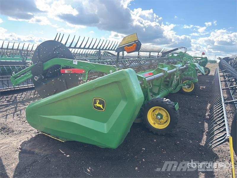 John Deere HD50R 50 ft Hinged Draper Combine Header 콤바인 헤드