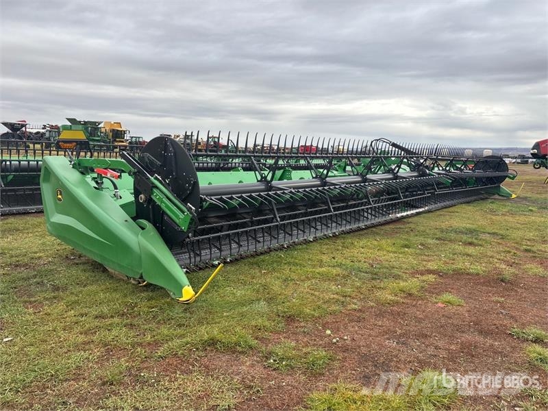 John Deere HD50R 50 ft Hinged Draper Combine Header Combine harvester heads