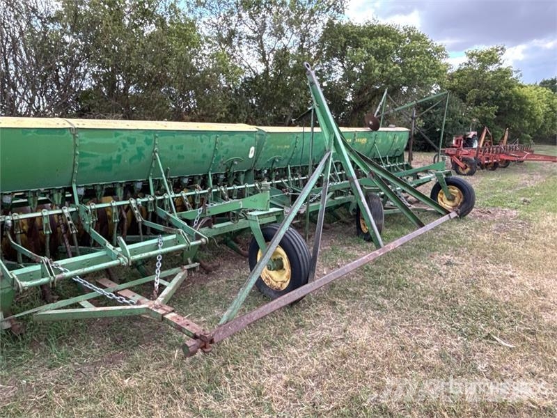 John Deere Hoe Drill Sejačice