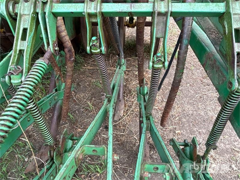 John Deere Hoe Drill Sejačice
