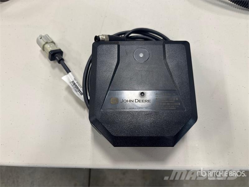 John Deere M Modem 4G Link مكونات أخرى