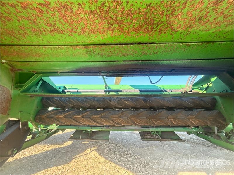 John Deere MoCo 1600A 16 ft Trailed Mower Conditioner Žací stroj-kondicionér