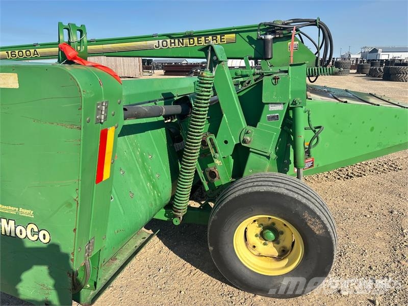 John Deere MoCo 1600A 16 ft Trailed Mower Conditioner Žací stroj-kondicionér