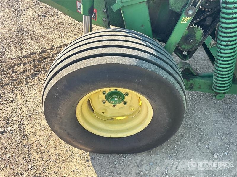 John Deere MoCo 1600A 16 ft Trailed Mower Conditioner Žací stroj-kondicionér