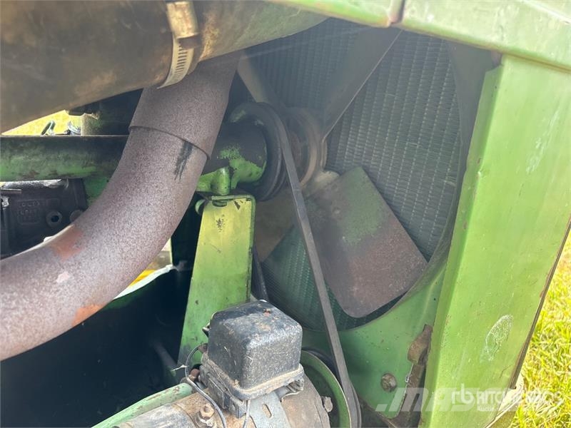 John Deere Model A 拖拉机/农用车