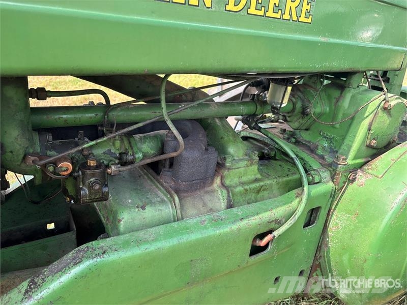 John Deere Model A 拖拉机/农用车